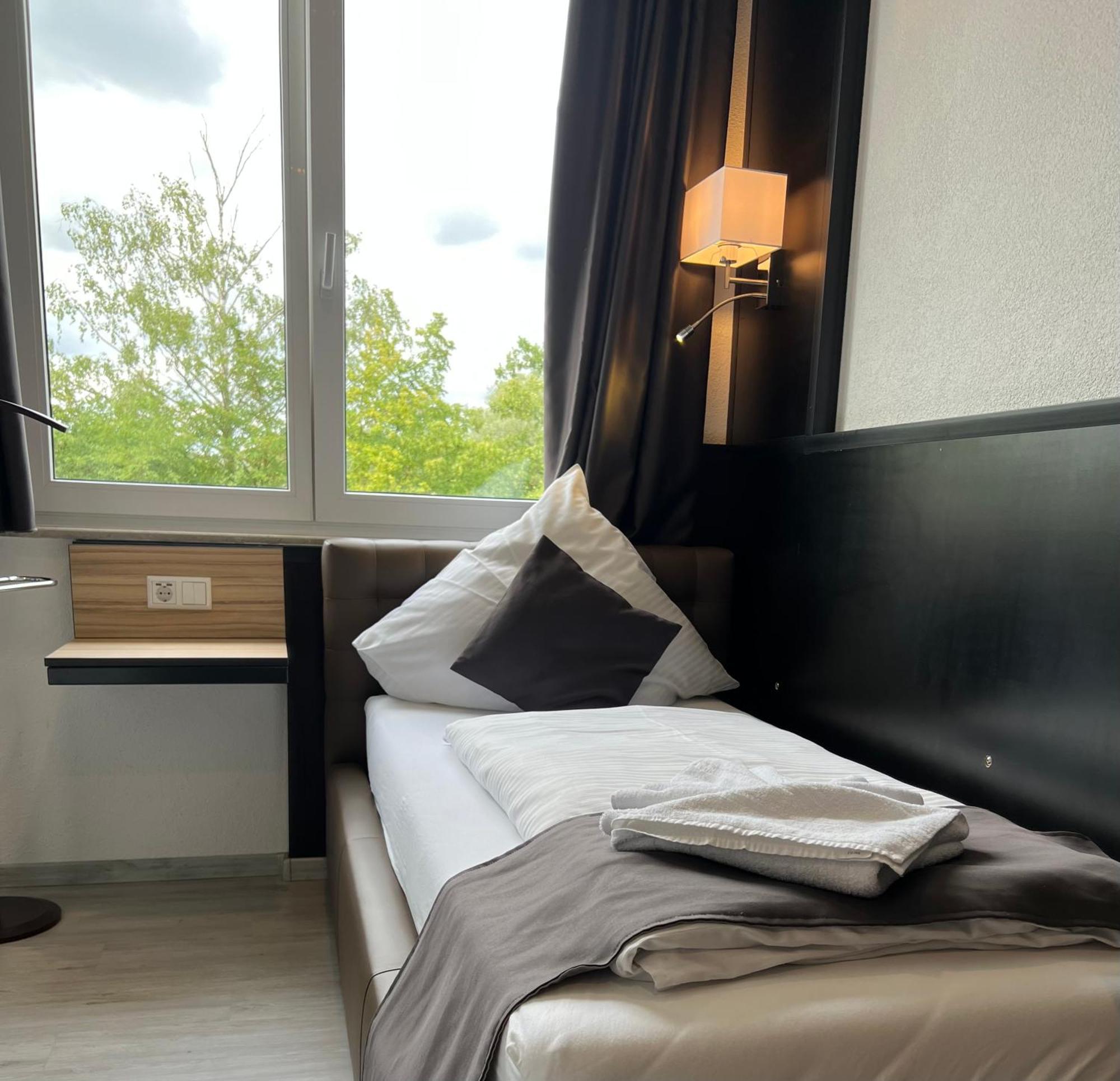 Yebs Hotel Günzburg Exteriér fotografie